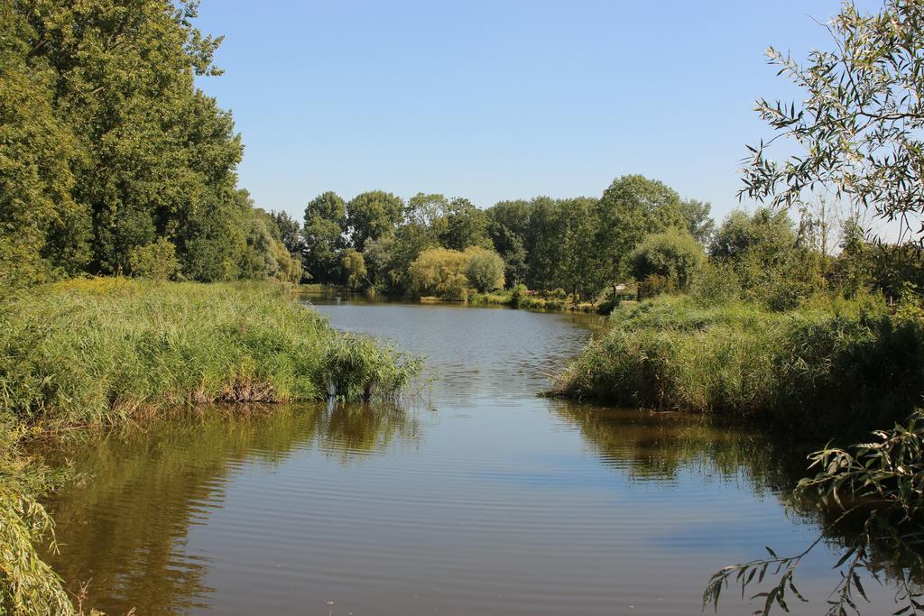 Vakantiepark Delftse Hout Esterno foto